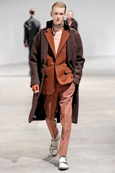 Look 23